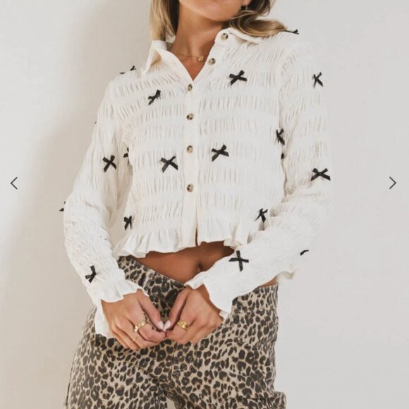 NEW Bohme Top XS Cream Stretch Smocked Ruffle Black Bows Button Front Blouse - Picture 1 of 14